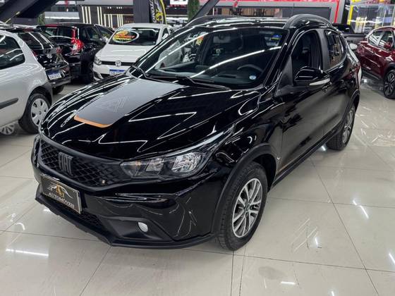 FIAT ARGO 1.3 FIREFLY FLEX TREKKING CVT FIAT ARGO 1.3 FIREFLY FLEX TREKKING CVT